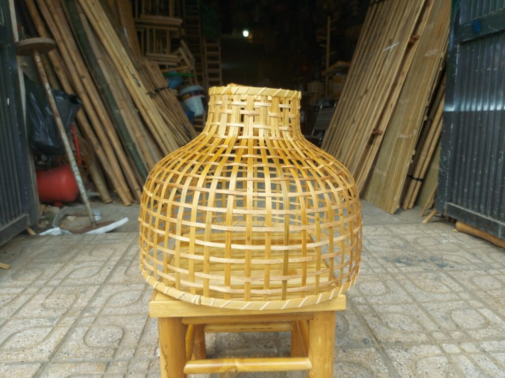 Đèn Nơm Chao Rổ - TRE LÁ NGỌC BÁCH